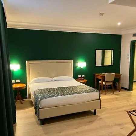 黎莱斯拉法托丽雅酒店 4* 梅尔菲