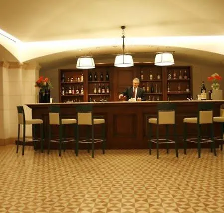 Relais La Fattoria ホテル 4*