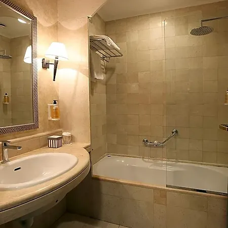 Relais La Fattoria 4* Melfi