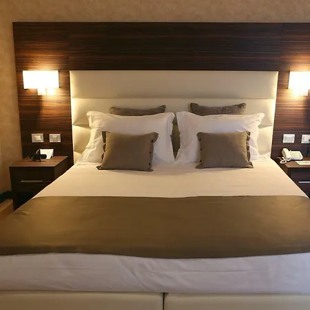 酒店 黎莱斯拉法托丽雅酒店 梅尔菲