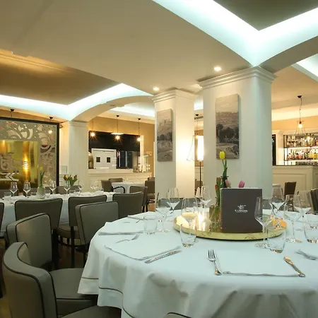 酒店 黎莱斯拉法托丽雅酒店